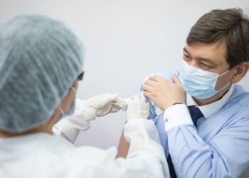 В Минздраве сообщили о снижении темпа вакцинации от КВИ