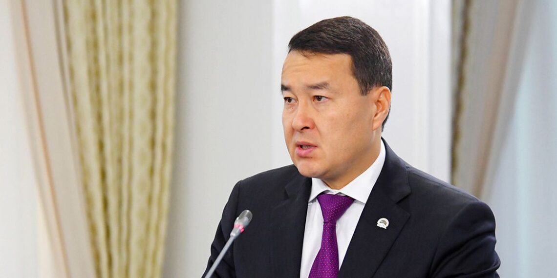 Токаев предложил кандидатуру Смаилова на должность премьера-министра