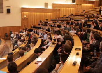 Президент намерен реформировать систему образования