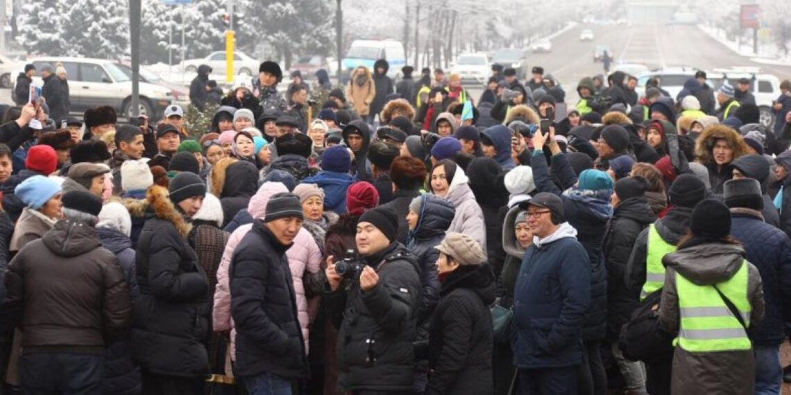 Эксперт: украинские спецслужбы подогревали национализм и русофобию в Казахстане