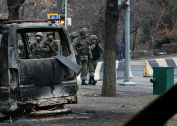 В погромах в Казахстане промелькнул отпечаток Украины