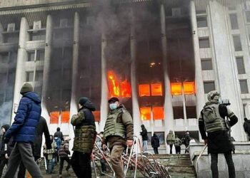 Во время погромов 306 коммерческим зданиям был нанесен ущерб