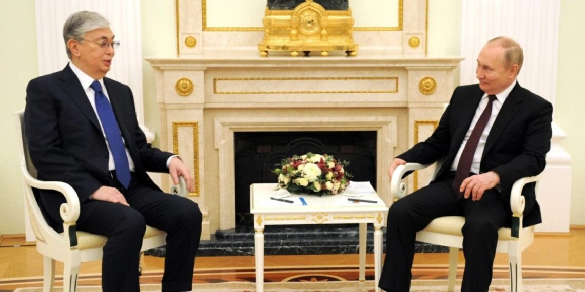 Токаев с Путиным обсудили перспективы развития двусторонних отношений