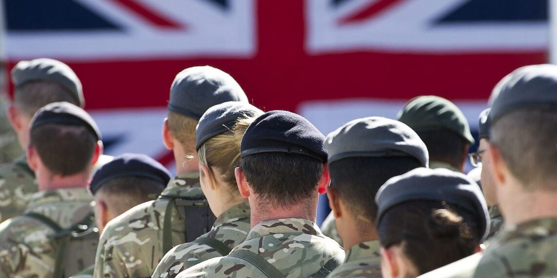 Минобороны Великобритании запретило военнослужащим самовольно отправляться в Украину