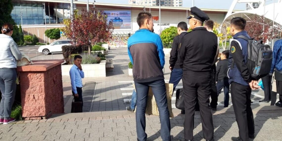 В Алматы «заминировали» семь объектов