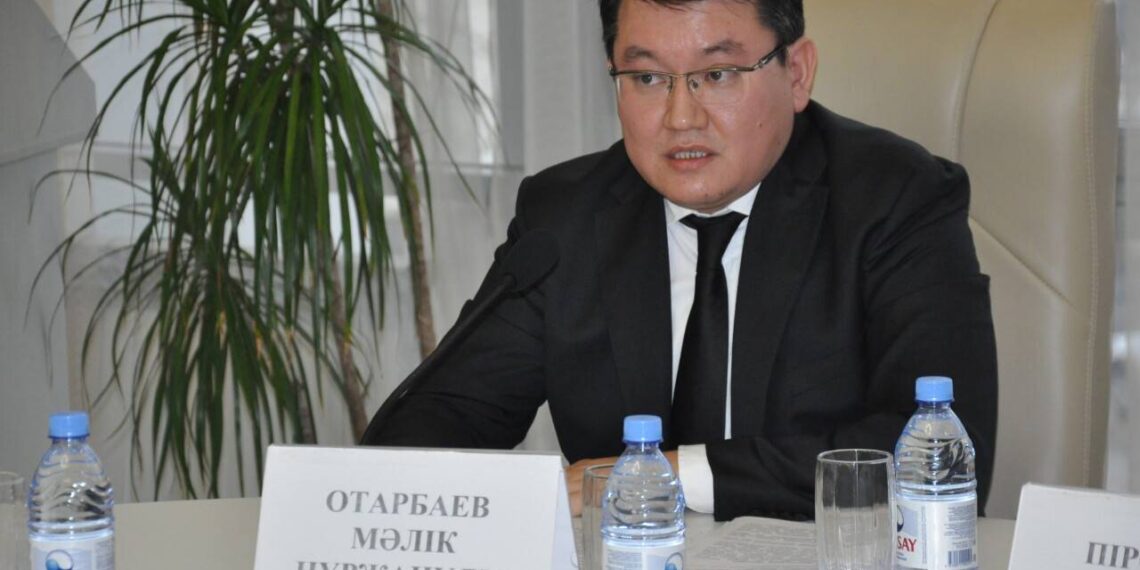 Токаев назначил Отарбаева своим советником