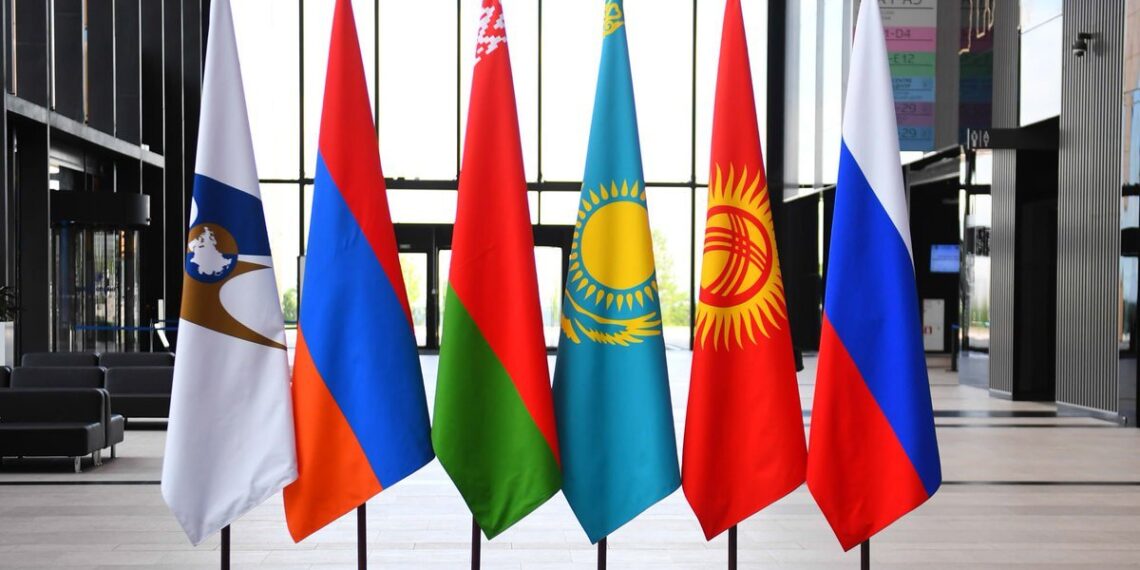 В ЕАЭС будут использовать навигационные пломбы для отслеживания перевозок