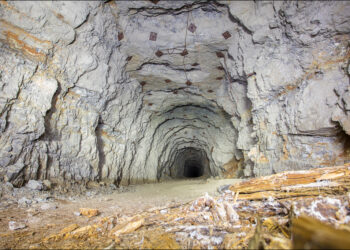 В Оренбургской области сдетонировало взрывчатое вещество на руднике