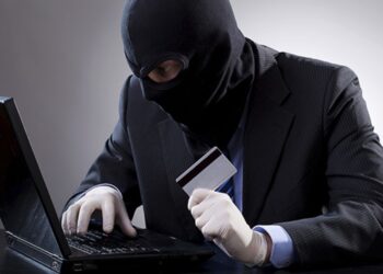 В Карагандинской области задержали мошенников