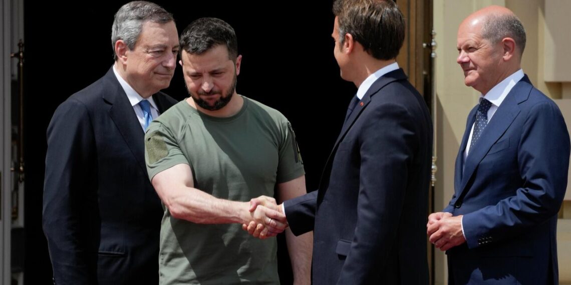 Главы стран Европы убеждали Зеленского начать диалог с Россией