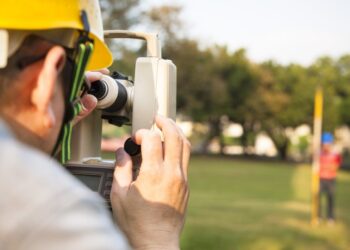 Мажилис принял поправки в закон о геодезии и картографии