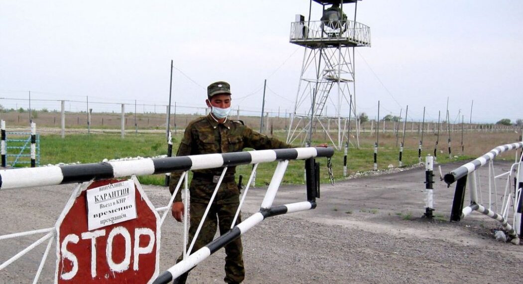 Казахстан откроет 12 ранее закрытых автомобильных пунктов пропуска через госграницу