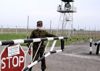 Казахстан откроет 12 ранее закрытых автомобильных пунктов пропуска через госграницу