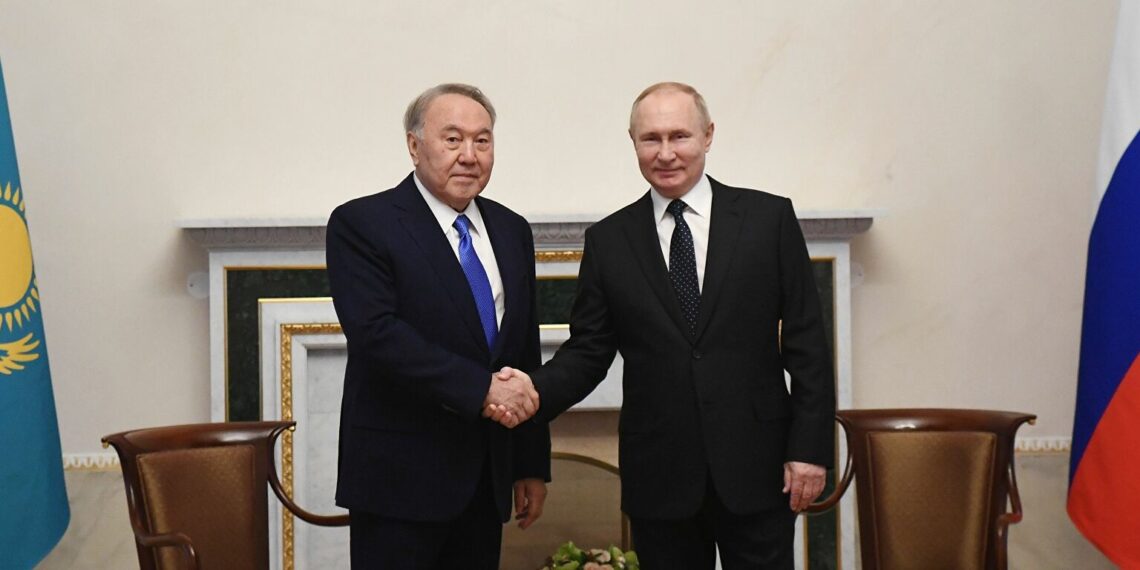 Назарбаев встретился с Путиным