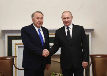 Назарбаев встретился с Путиным