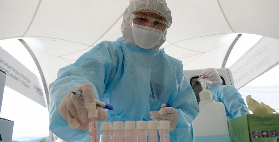 В Казахстане за сутки выявлено 2054 новых случая заболевания КВИ