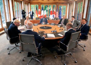 Саммиты НАТО и G7 потерпели крах