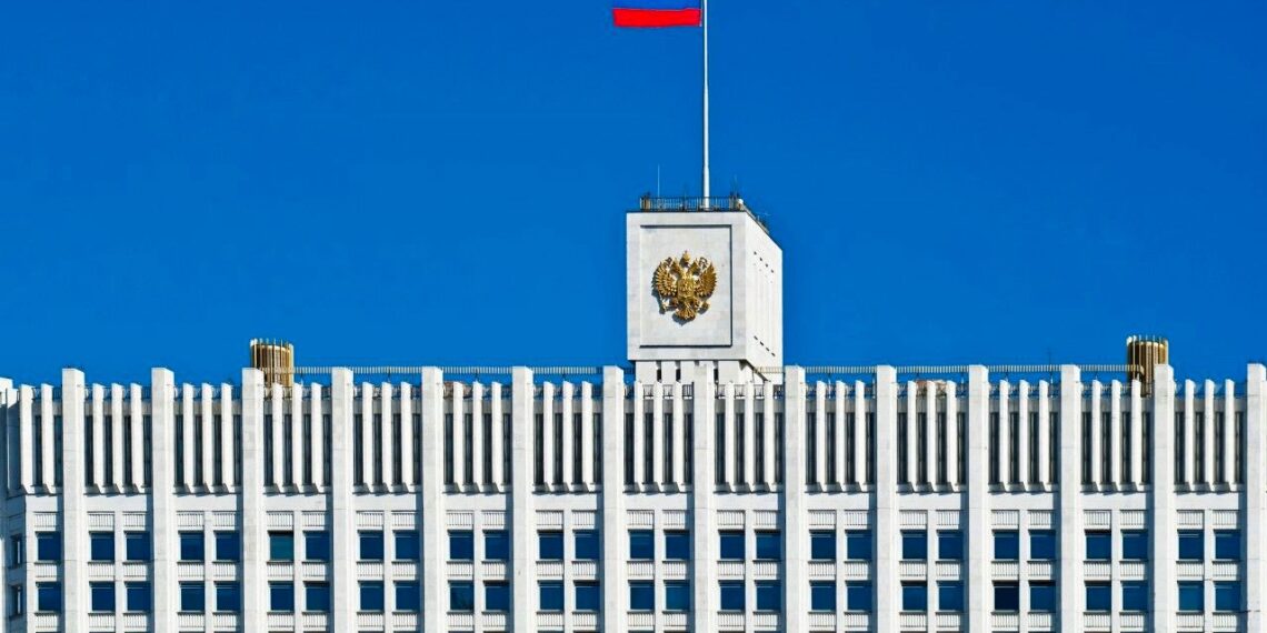 Правительство России расширило перечень недружественных стран