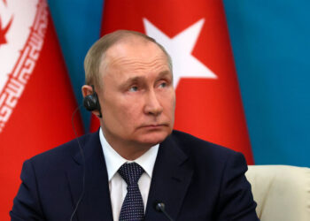 Путин отметил снижение уровня насилия в Сирии