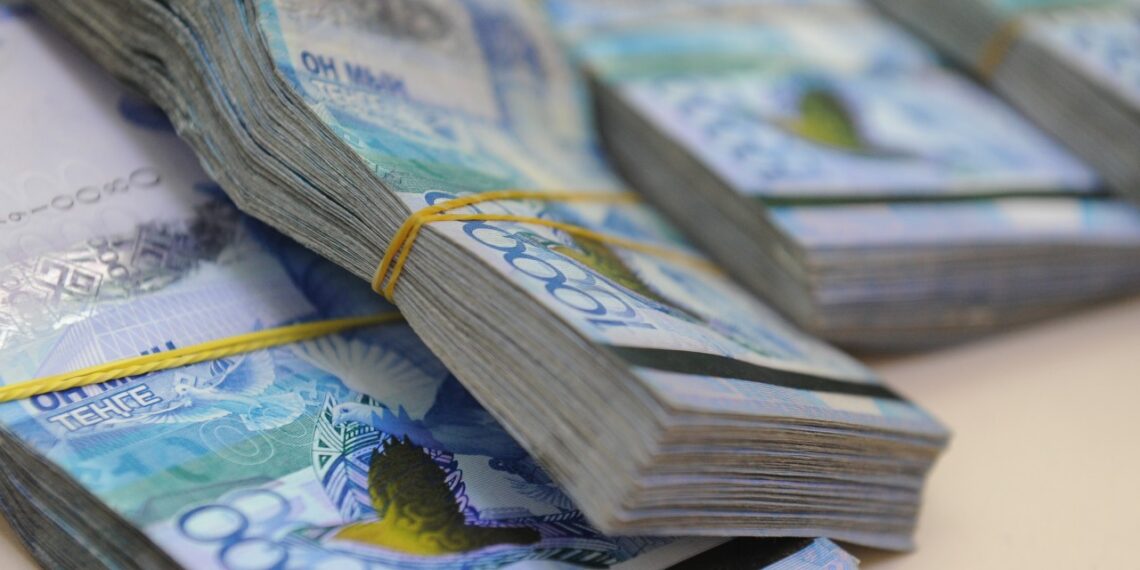 Валютные активы Нацбанка составили 53,1 млрд долларов