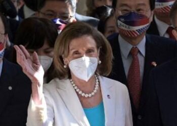 Прибытие Нэнси Пелоси на Тайвань аукнется США