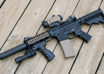 Украина пополнила черный рынок оружием НАТО