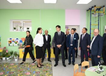 В районе Байтерек открылась новая школа