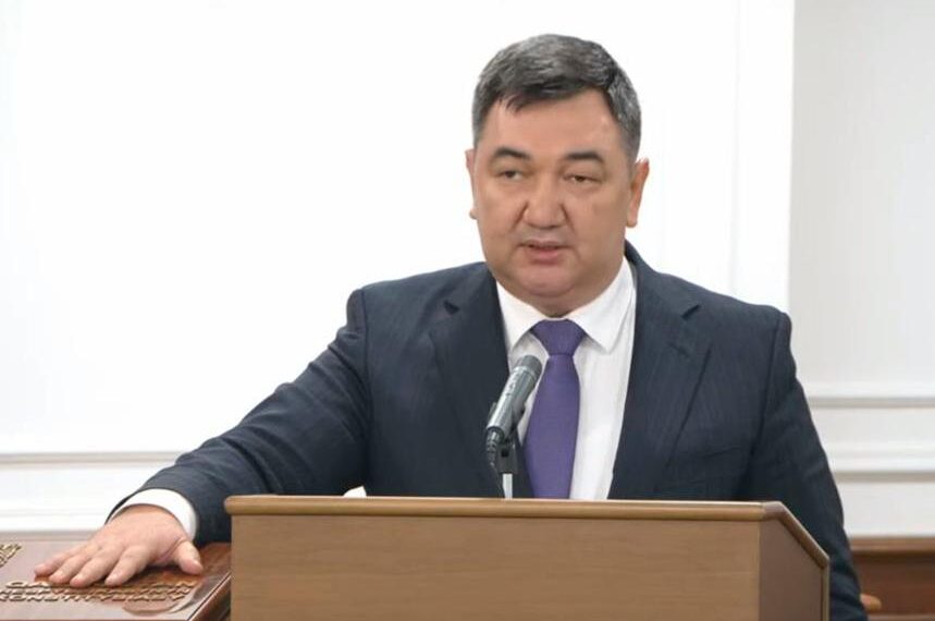 Дархан Кыдырали принял присягу на заседании правительства