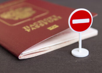 Прибалтика и Польша закрыла въезд российским гражданам