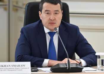 Смаилов поручил ускорить цифровизацию учебного процесса