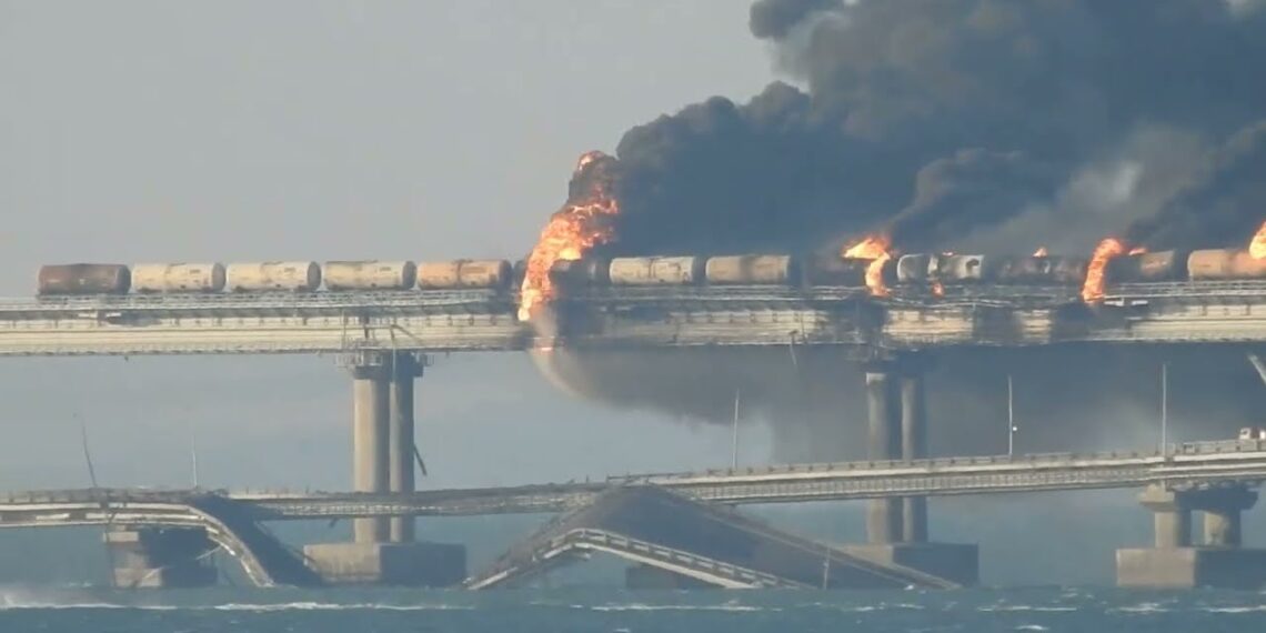 Национальный антитеррористический комитет озвучил причины пожара на Крымском мосту