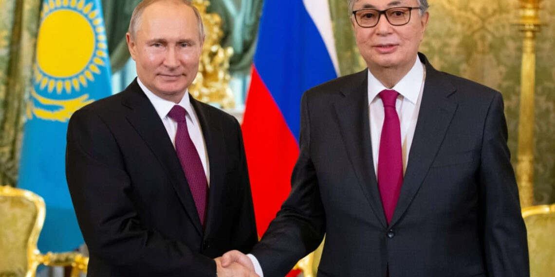 Касым-Жомарт Токаев отправил поздравительное письмо Владимиру Путину