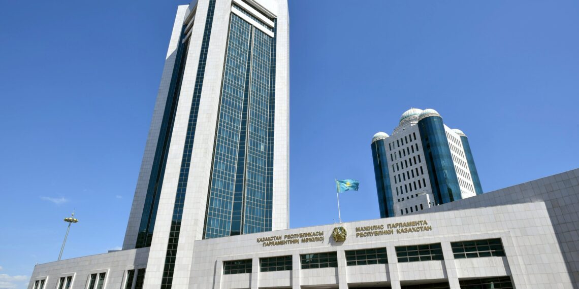 Ерлан Кошанов сообщил о сроках проведения выборов в парламент