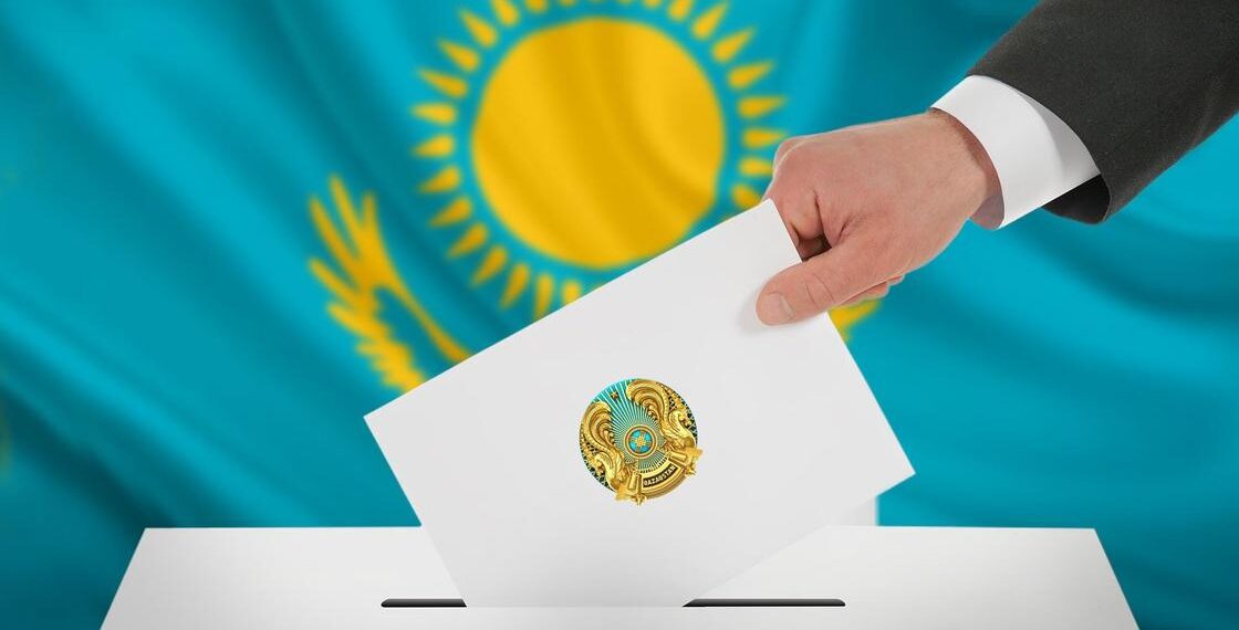 В Шымкенте состоялась встреча между избирателями и Нурланом Аусбаевым