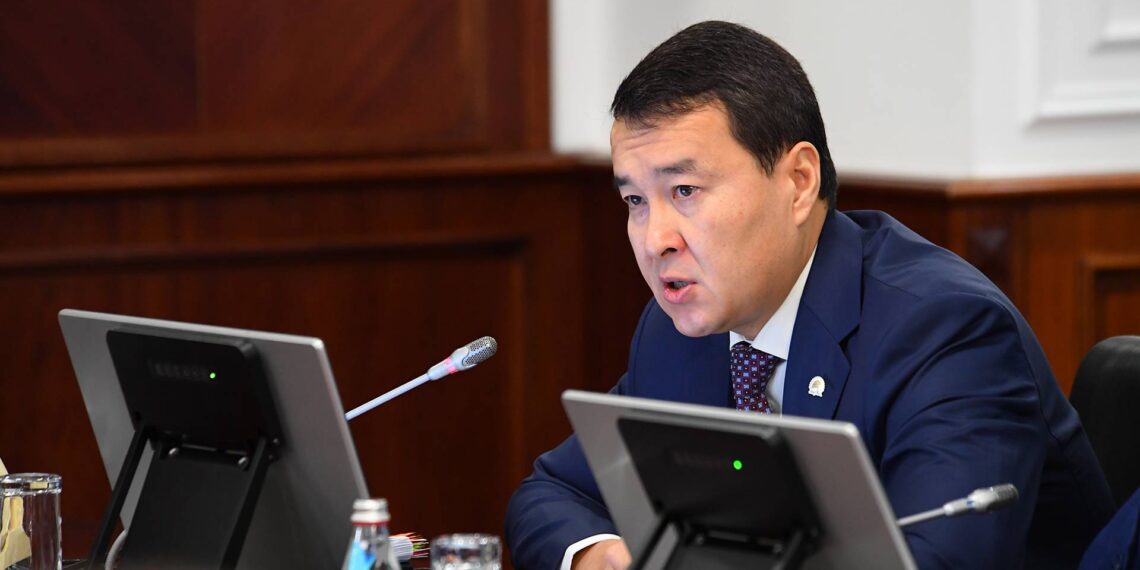 Алихан Смаилов озвучил ключевые направления работы правительства