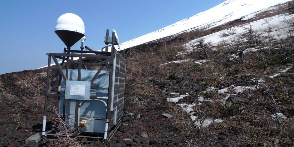 Глава Казахстана дал поручение завершить установку 28 сейсмостанций