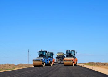 В ЗКО продолжается ремонт трасс