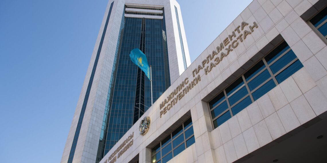 Депутаты Мажилиса вернули законопроект «О республиканском бюджете на 2023-2025»