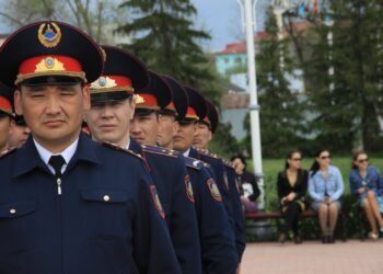 Токаев поручил открыть в Алматы восемь сервисных центров полиции