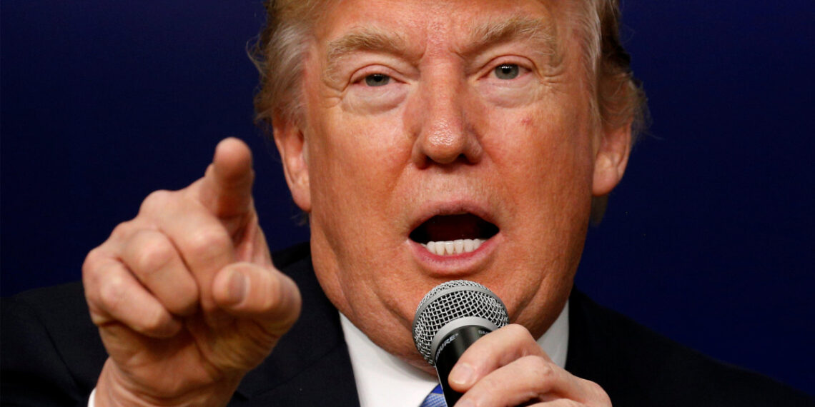 Министр юстиции США заявил о избрании спецпрокурора для расследования двух дел Трампа