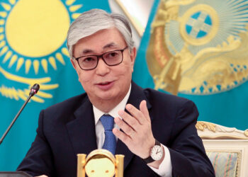 Президент Казахстана подписал указ о награждении пожарных