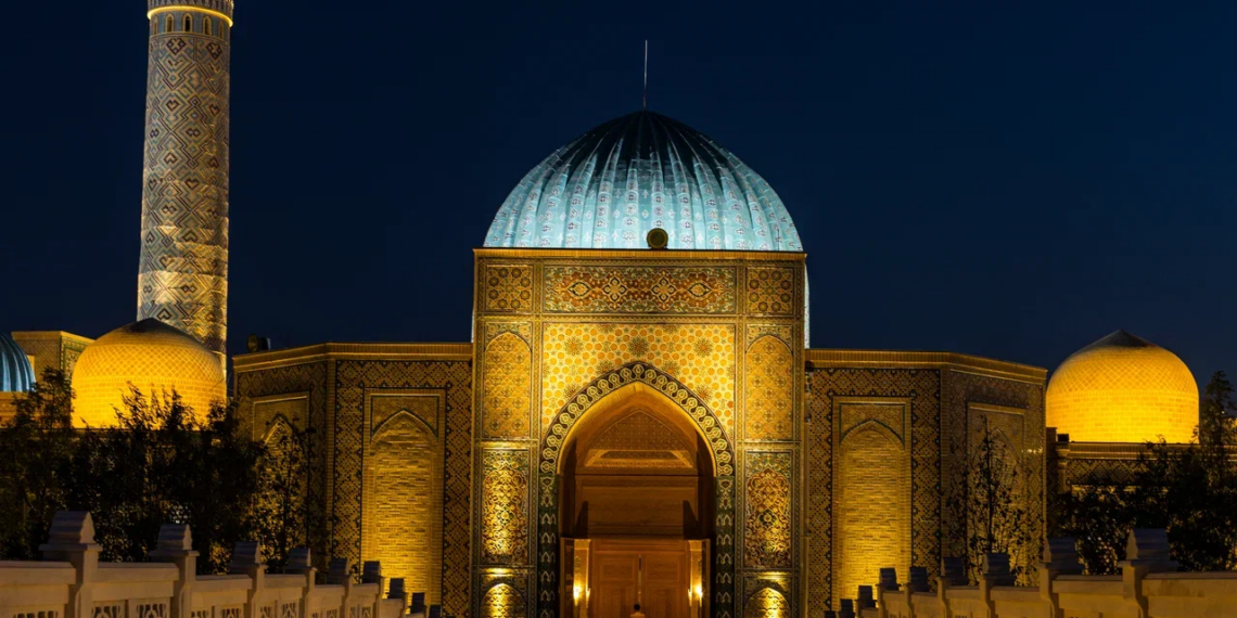 Президент Казахстана посетил концерт в «Вечном городе»