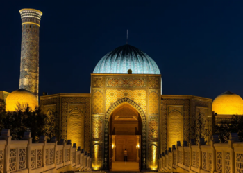 Президент Казахстана посетил концерт в «Вечном городе»