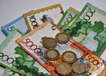 Из Казахстана пытались вывезти 83 млн. тенге