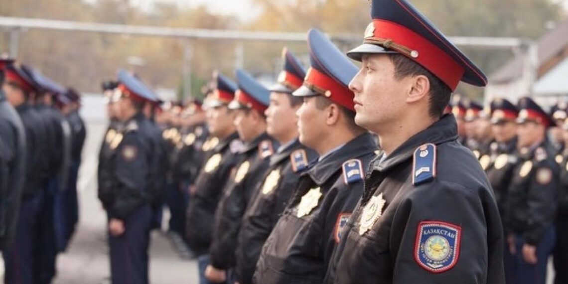 Полиция Алматы переведена на усиленный вариант службы