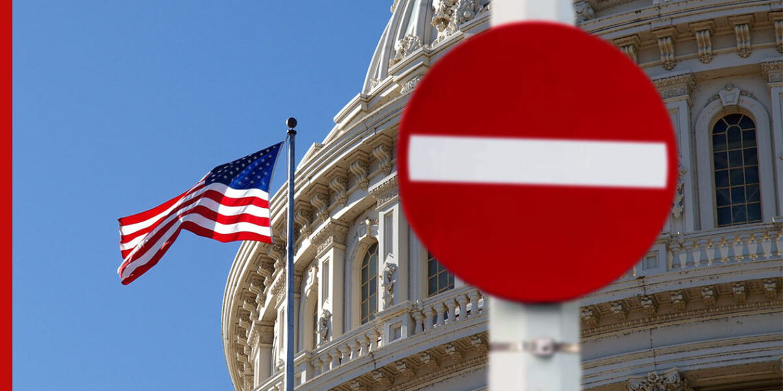 США продлили ограничения в отношении Ирана