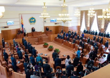 В парламенте Монголии пришло заседание из-за массовых беспорядков