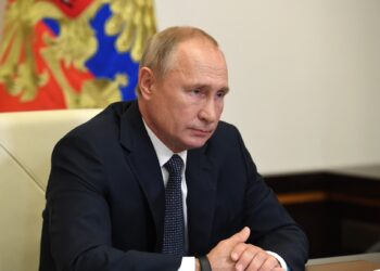 Владимир Путин подписал указ об ответных мерах на введение ограничения стоимости нефти