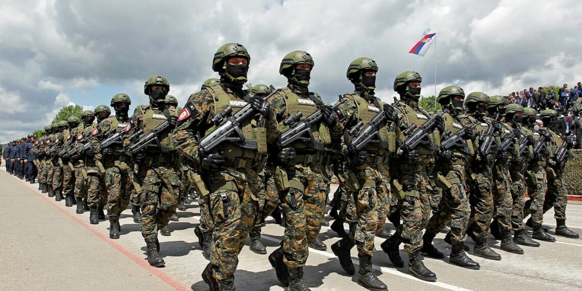 Армии Косово и Сербии приведены в боевую готовность