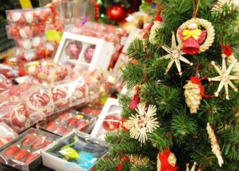 Премьер-министр поставил задачу недопущения роста стоимости продуктов перед Новым годом